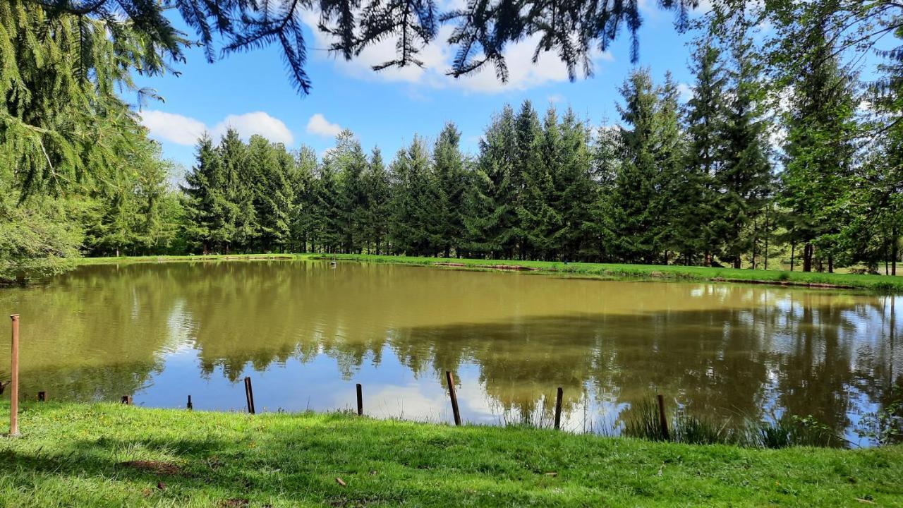 Les Etangs Du Moulin D'Harcy Panzió Lonny Kültér fotó